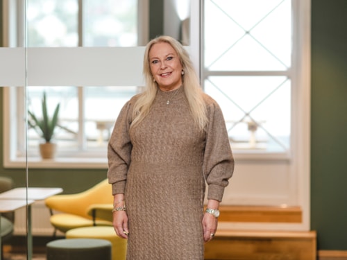 Half body portrait of employee Britt Løkslid